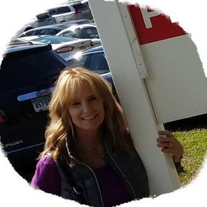 Meet your Posher, Janice